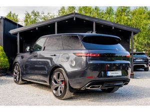 Land Rover Range Rover Sport AUTOBIOGRAPHY HUGE SP - Image 4