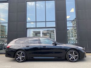 BMW 5-Series Touring M-Sport Auto (PHEV) - Image 4