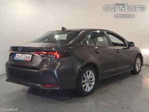 Toyota Corolla 1.8 Hybrid Luna Saloon - Image 3