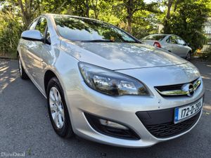 Stunning Opel Astra 2017 In Showroom Condition - Image 3