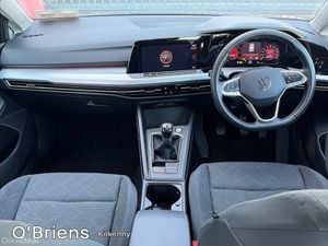 Volkswagen Golf 2.0 TDI 115HP Life - Image 2