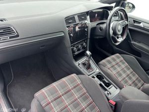 Volkswagen Golf 2.0 TSI 245HP GTI DSG - Image 3