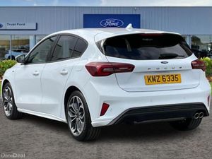 Ford Focus 1.0T EcoBoost MHEV ST-Line X Hatchback - Image 2