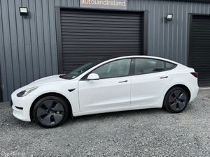 231 Tesla Model 3 RWD - Image 3