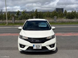 2015 Honda Fit (Jazz) 1.5 Hybrid Auto - Image 2