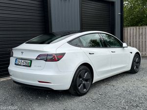 231 Tesla Model 3 Long Range - Image 3