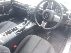 2006 Mazda MX-5 1.8L 120k km - Image 4