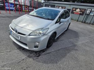 Toyota Prius 2011 - Image 2