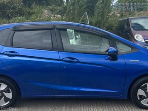 2014 Honda Fit Hybrid L Package | Half Leather - Image 4