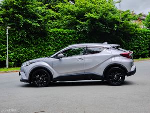 2019 Toyota C-HR 1.8 Petrol Hybris Automatic Sol - Image 4