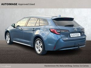 Toyota Corolla 1.8 Hybrid Luna - Image 3