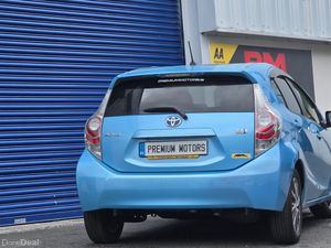 Toyota Aqua Hybrid - Image 4