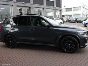2022 BMW X5 X-DRIVE45E M-SPORT 5DR SUV AUTO - Image 3