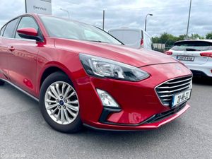 Ford Focus 1.0 Ecoboost petrol - Image 2
