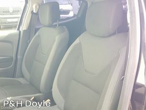 Renault Clio DYNAMIQUE NAV - Image 4