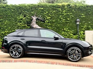 Cayenne Turbo S 670BHP ceramic brakes great spec - Image 3