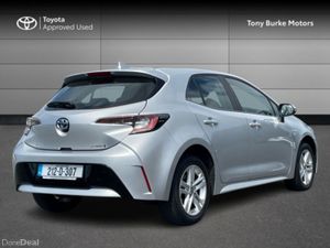 Toyota Corolla Hatchback 5dr Hybrid - Luna Edition - Image 2
