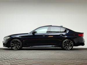BMW 5-Series 530E M SPORT *SUNROOF* - Image 4