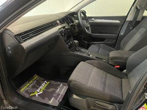 Volkswagen Passat SE NAV TDI S-A DSG - Image 4
