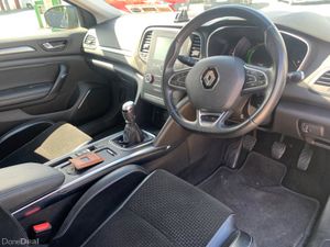 Renault Megane 2018 - Image 4