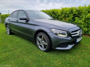 Mercedes-Benz C-Class 2017  Clean car - Image 3
