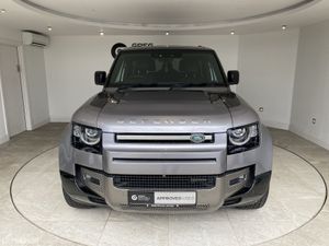 Land Rover Defender 2022 - Image 2