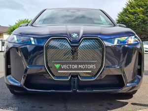 BMW iX NEW MODEL 45E M-SPORT 22" WHEELS HARMAN KAR - Image 3