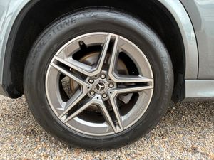 Mercedes-Benz GLE 2020 / 7 Seats - Image 3
