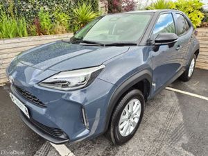 Toyota Yaris Cross 1.5 HYBRID / LUNA / LOW MILEAGE - Image 3