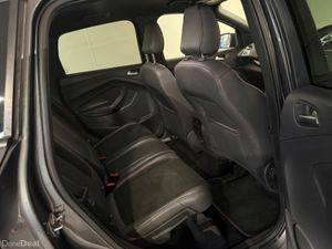 Ford Kuga ST-LINE 1.5 TDCI - Image 4