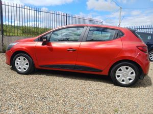 Renault Clio 2015 low mileage - Image 4