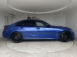 BMW 3-Series 2022 - Image 4