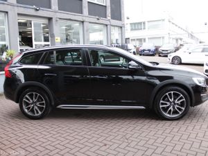 2017 VOLVO V60 T5 AWD CROSS COUNTRY 2.0  5DR AUTO - Image 3
