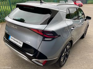 Kia Sportage PHEV SEM Special Edition - Image 4
