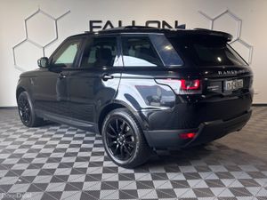 LAND ROVER RANGE ROVER SPORT  SD4 HSE / HIGH SPEC - Image 4