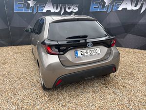 Toyota Yaris Self Charging Hybrid 1.5 2021 - Image 4