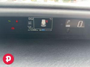 Toyota Aqua 1.5 Hybrid Crossover Auto - Straight S - Image 4