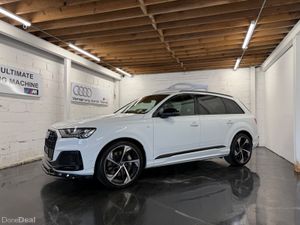 2021 Audi Q7 S-Line Black Edition 55TFSI E Quattro - Image 3