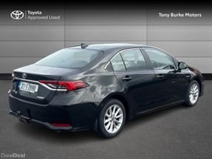 Toyota Corolla Saloon - Luna Edition - 1.8 Hybrid - Image 2