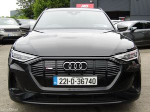 Audi e-tron 55E S LINE Black Edition 408PS - Image 2