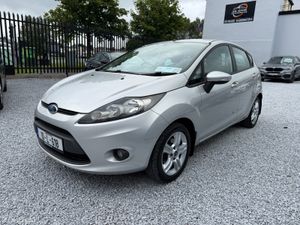 *LOW KM* 2010 Ford Fiesta 1.25 Style 82PS 5DR - Image 3