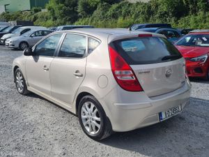 Hyundai i30 2011 - Image 4