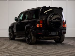 232 Land Rover Defender 110 P400e X-Dynamic S - Image 4