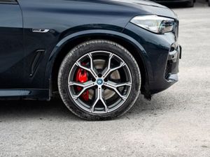 BMW X5 XDRIVE45E M SPORT *PRO PACK* - Image 4