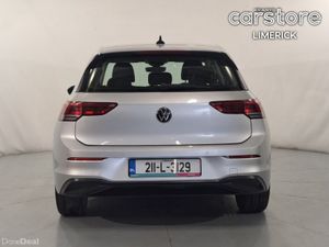 Volkswagen Golf 1.0 TSI 110HP Life - Image 4