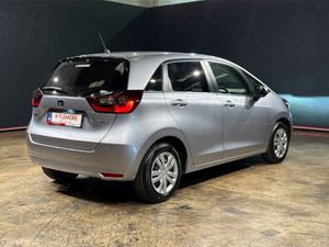 Honda Fit 1.5 HYBRID AUTOMATIC - PUSH BUTTON START - Image 3