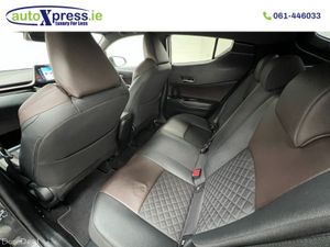 Toyota C-HR 1.8 Hybrid, Reversing camera, Automati - Image 4