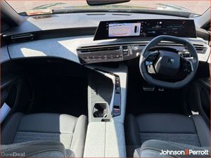 Peugeot 5008 *DEMO* BEV 73kwh 210hp Allure - Image 4