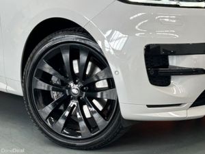 Land Rover Range Rover Sport DYNAMIC SE - Image 4