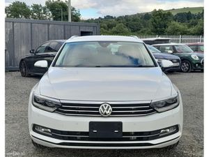 Volkswagen Passat Estate TSI COMFORT LINE - Automa - Image 2